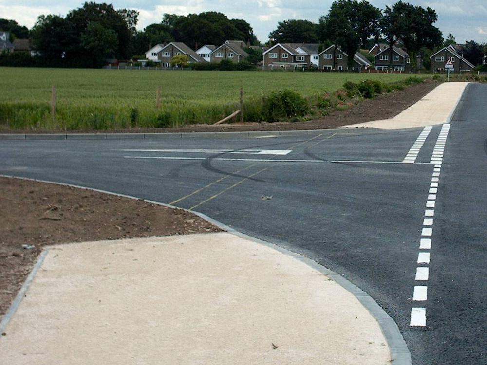 Break in side track on Marlpit Lane after re-structuring (2nd July 2004)